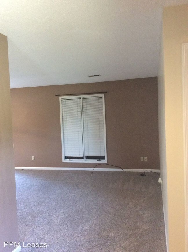 235 Acacia Club Rd, Hollister, MO 65672 Condo for Rent in Hollister, MO