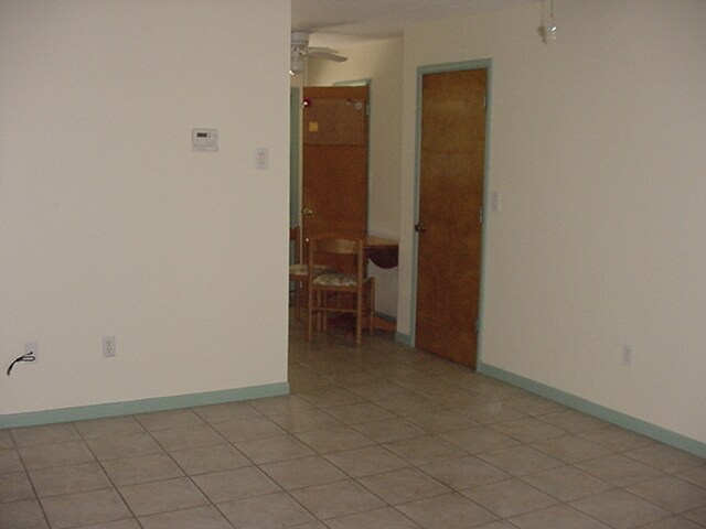 Foto del edificio - 2427 NW Holiday Ct