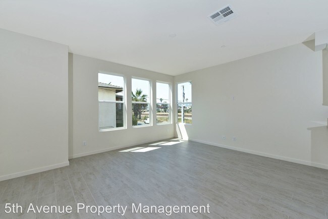 Building Photo - 301 Cassidy St