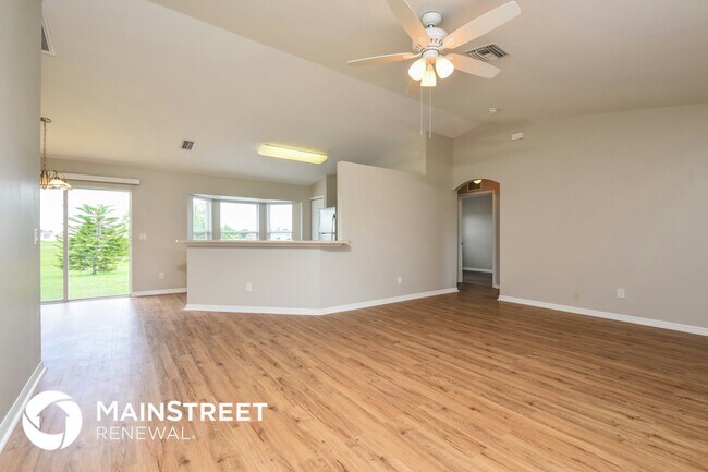 Building Photo - 2229 NW Juanita Pl