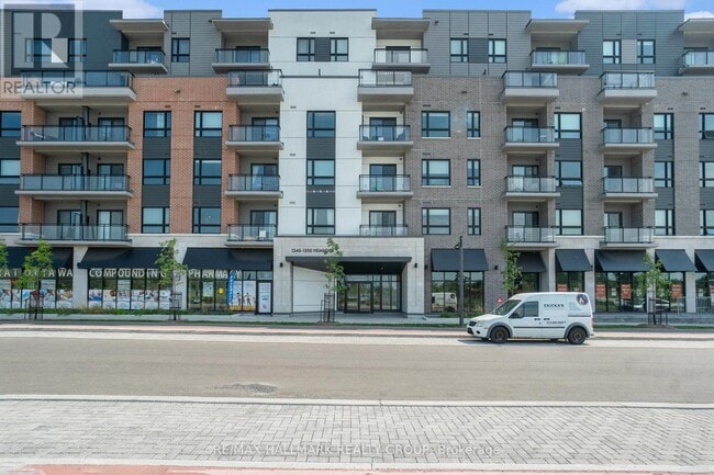 Building Photo - 1350-1350 Hemlock Rd