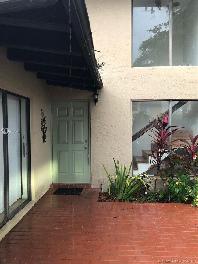Foto del edificio - 10973 SW 70th Terrace