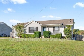 Building Photo - 1324 Burchett Dr
