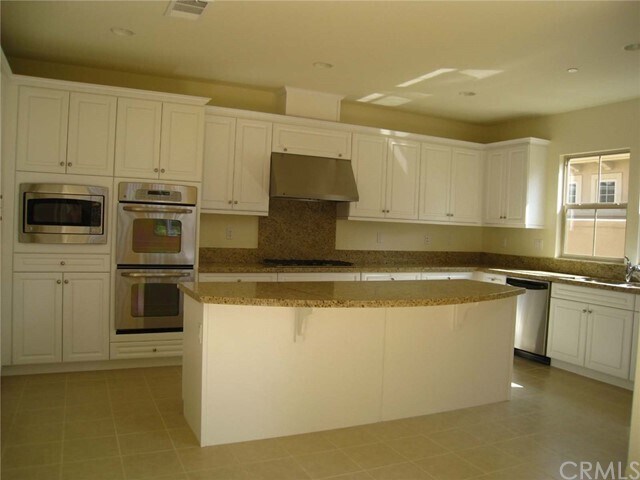 Building Photo - 205 Regal