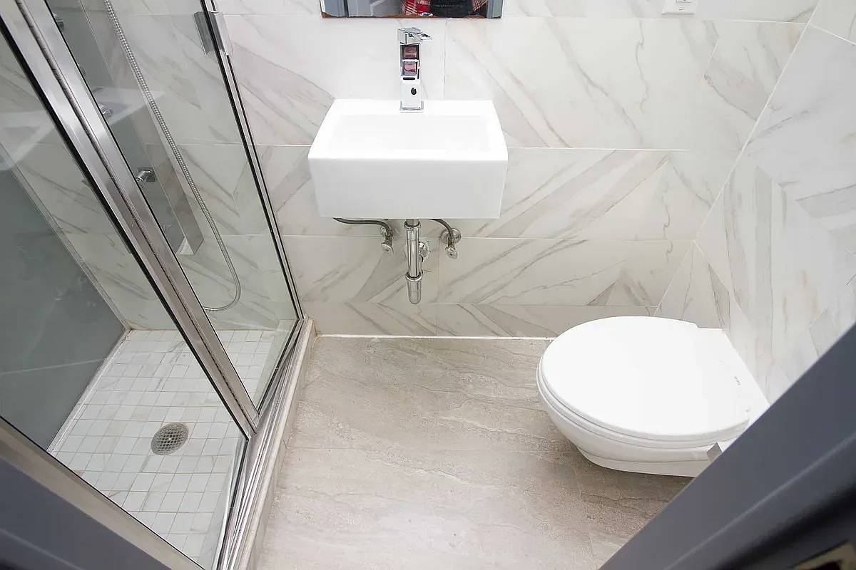 Foto del edificio - 1133 Rhinelander Ave