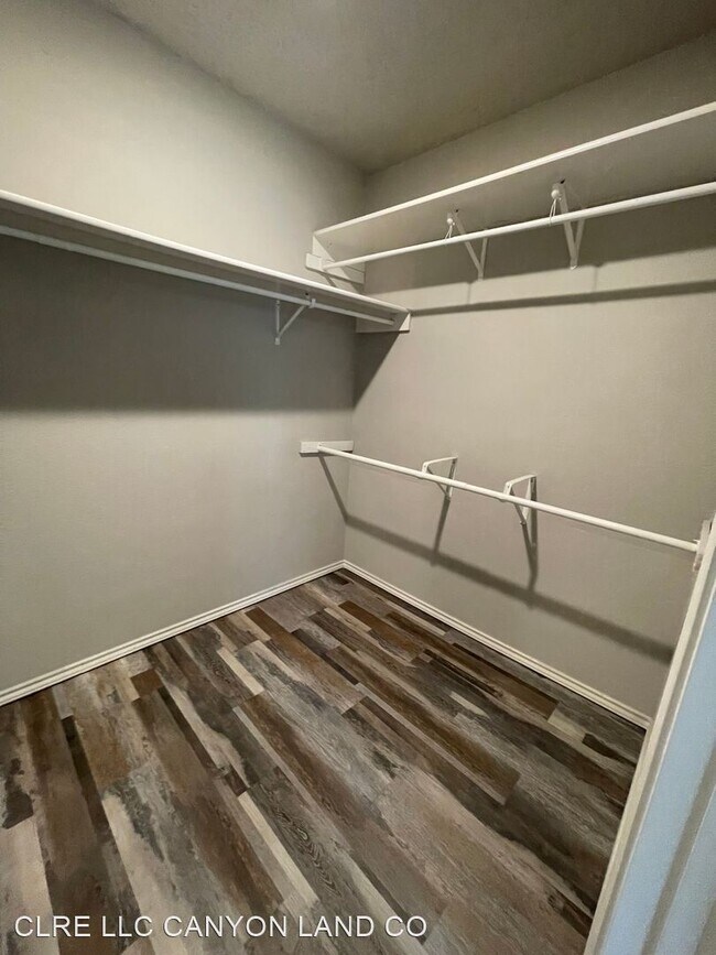 Building Photo - 3 br, 3 bath House - 2933 LOTUS PARK  (GUA...