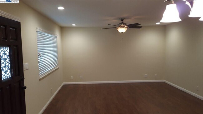 Building Photo - 2158 Arroyo Ct