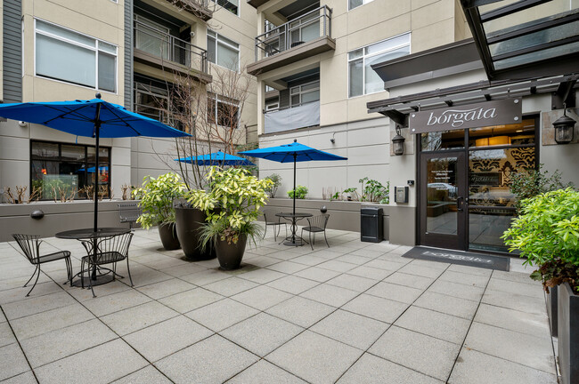 Building Photo - Borgata Apartments