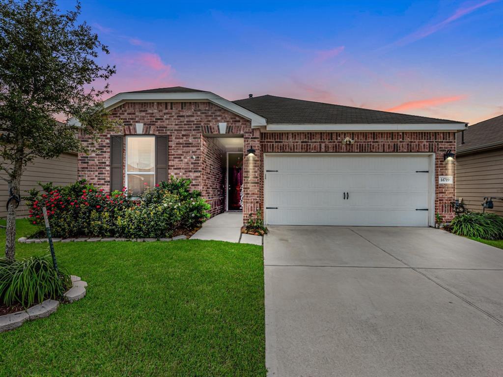 Foto principal - 14719 Cypress Creek Landing