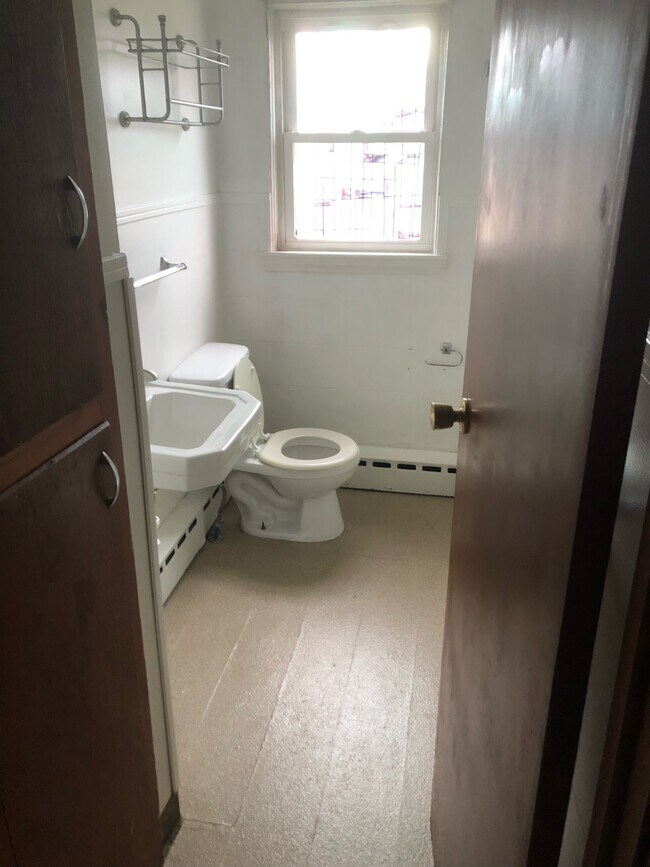 Baño - 26 Knowlton Ave