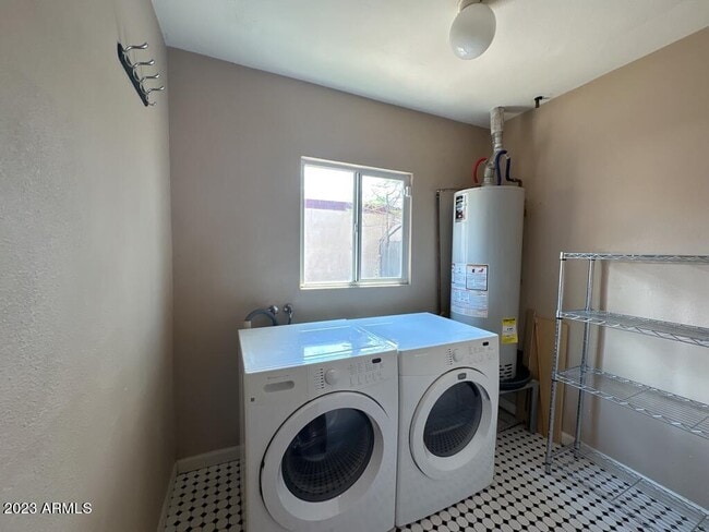 Foto del edificio - 1501 E Palm Ln