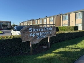 2942 Sierra St