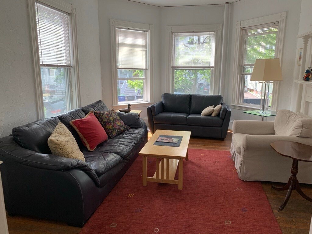 Foto principal - 41 Burnside Ave