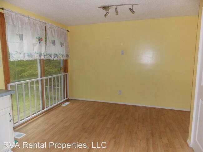 Foto del edificio - 4 br, 2 bath House - 5104 Tiffanywoods Court