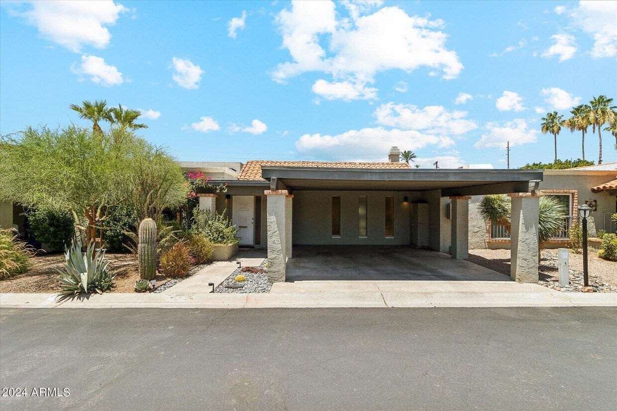 Foto principal - 6518 N 12th Pl