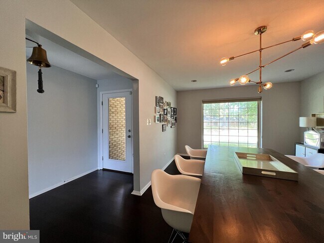 Foto del edificio - 700 Braeburn Dr