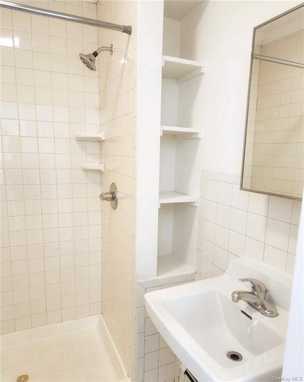 Foto del edificio - 2 Poplar St