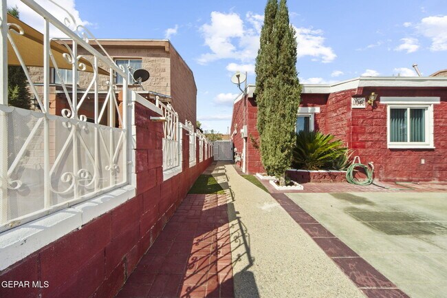 Foto del edificio - 11049 Marisma Ct