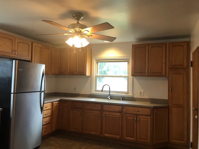 Building Photo - 737 Camden St