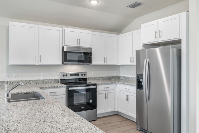 Foto del edificio - 1437 NW 2nd St