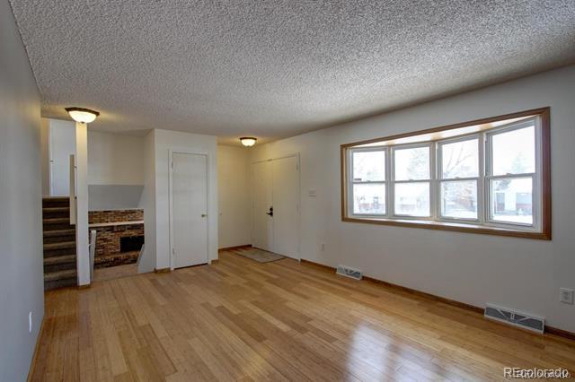 Foto del edificio - 6233 W Caley Ave