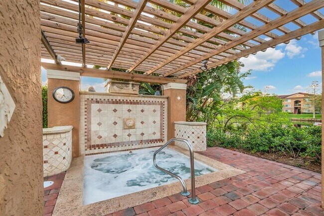 Foto del edificio - 3735 NW Mediterranean Ln