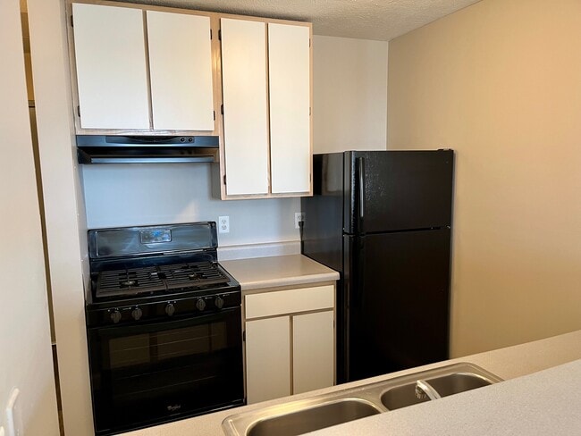 Building Photo - East Douglas Apartments