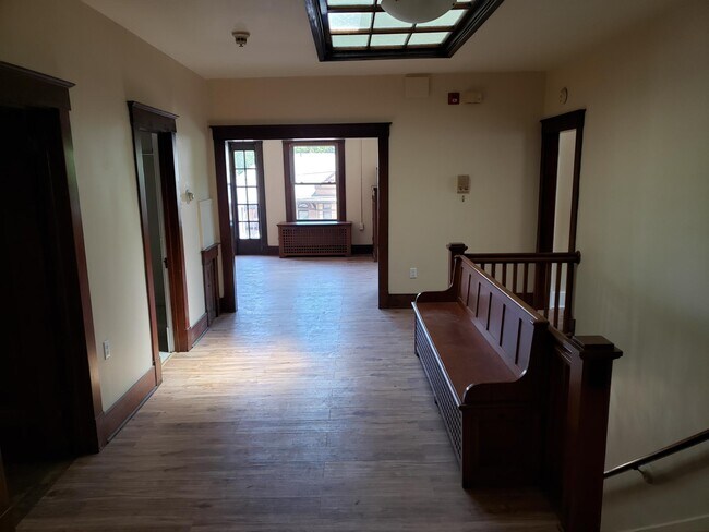 Foto del edificio - 256 E End Ave