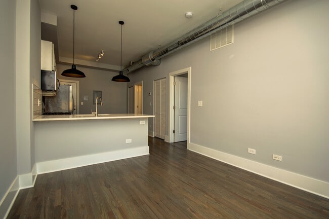 Building Photo - 2007 S Allport St
