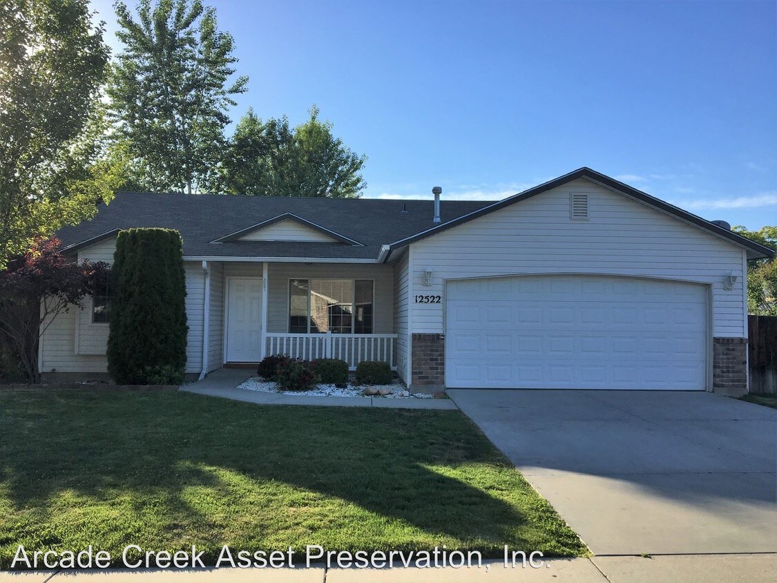 Primary Photo - 4 br, 2 bath House - 12522 W Camas Drive
