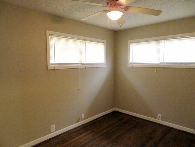 Building Photo - Minutes From The Medical District & Texas Tech Campus!