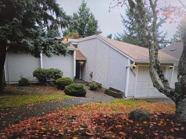 Building Photo - 15177 SW Barcelona Way