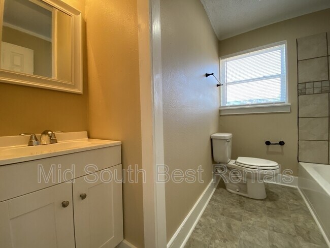 Foto del edificio - 3224 Longcoy St