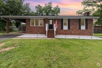 Building Photo - 203 Pecan Ln