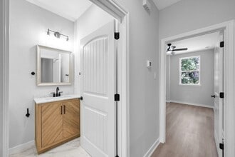 Building Photo - 14839 Spica Ct
