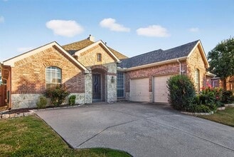 Building Photo - 1604 Wagon Wheel Dr