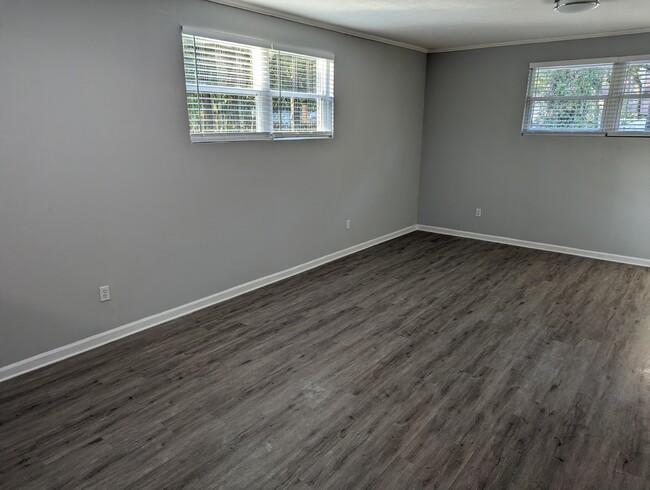 Building Photo - 8400 Alderman Rd
