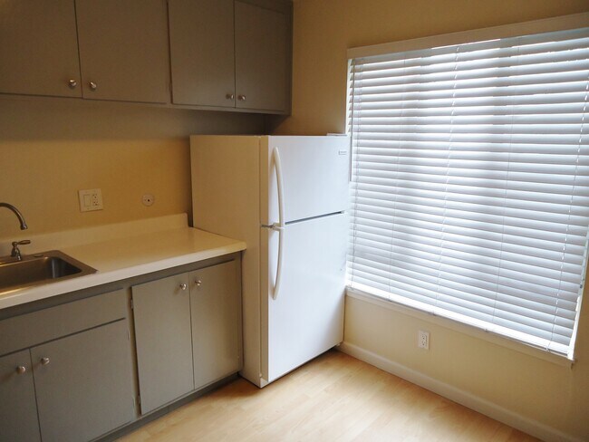 Foto del edificio - 1570 Jackson St