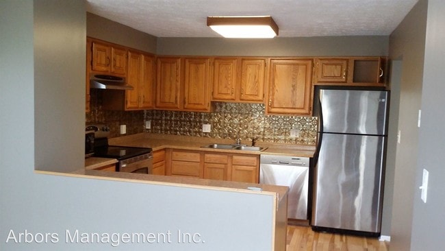 Building Photo - 2748 Hunters Point Dr