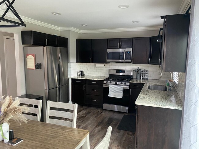 Foto del edificio - 1688 Brookline St