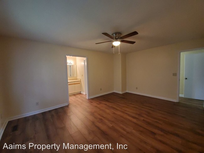 Building Photo - 3 br, 2 bath House - 7418 Beaver Run Dr.
