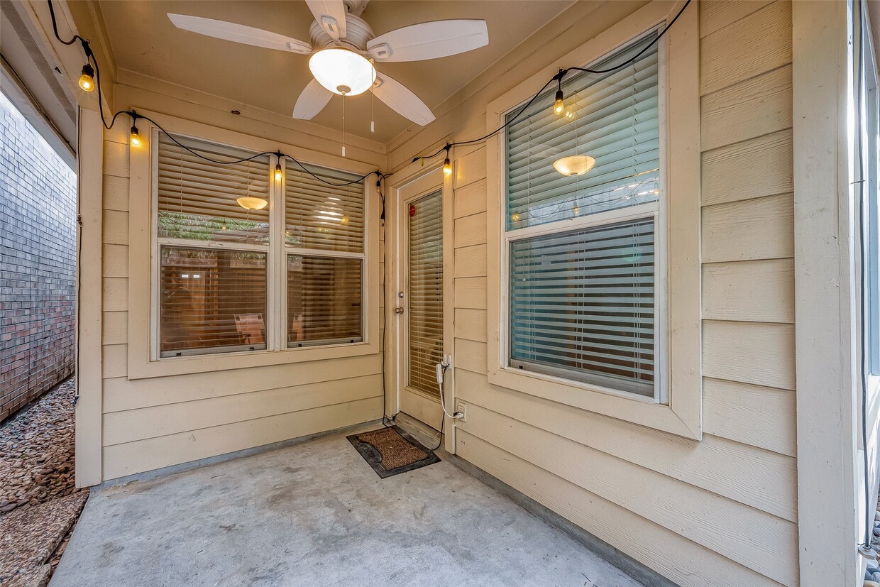 Foto del edificio - 2910 Crescent Bend Rd