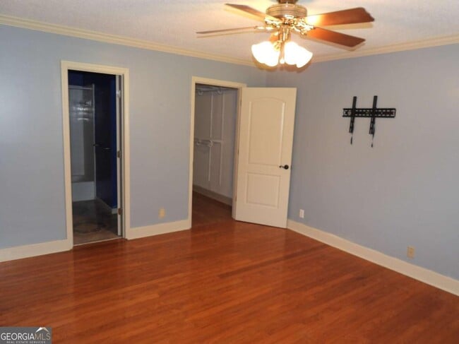 Building Photo - 216 Topi Trail
