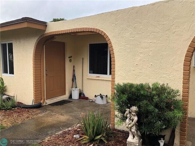 Building Photo - 1796 NW 52nd Ave