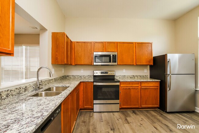 Building Photo - 2400 Summer Meadow Ct