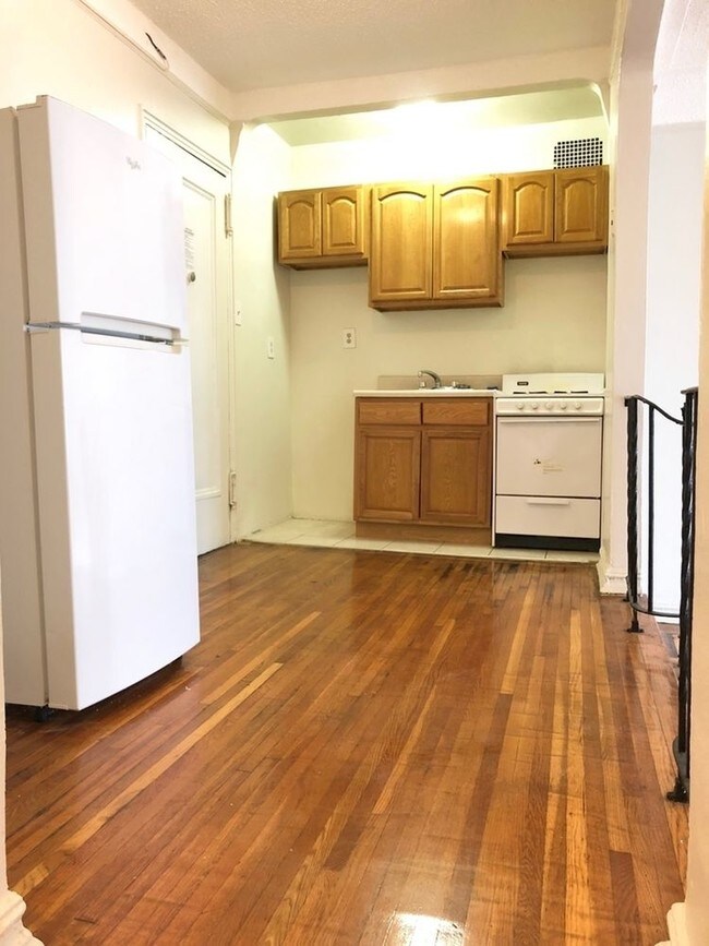 Building Photo - 480 Lefferts Ave