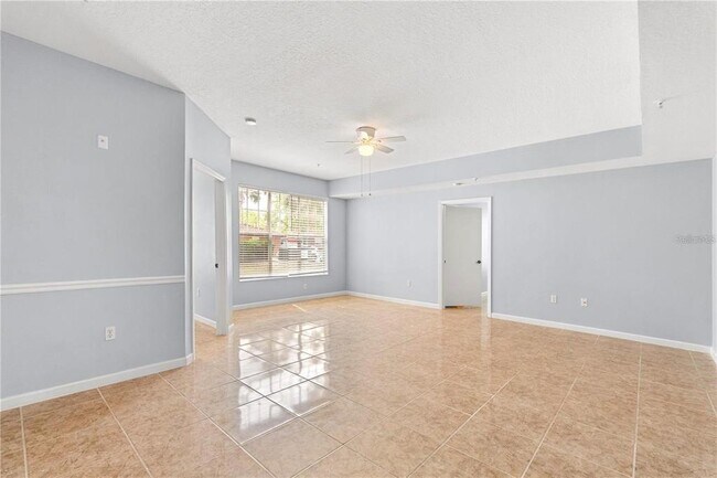 Building Photo - 5572 Metrowest Blvd