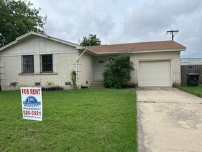 Building Photo - 3312 Lake Travis Ave