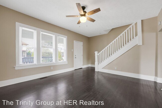 Building Photo - 3 br, 1 bath House - 172 S Richardson Avenue