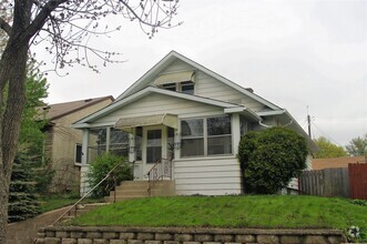 Building Photo - 1179 Charles Ave